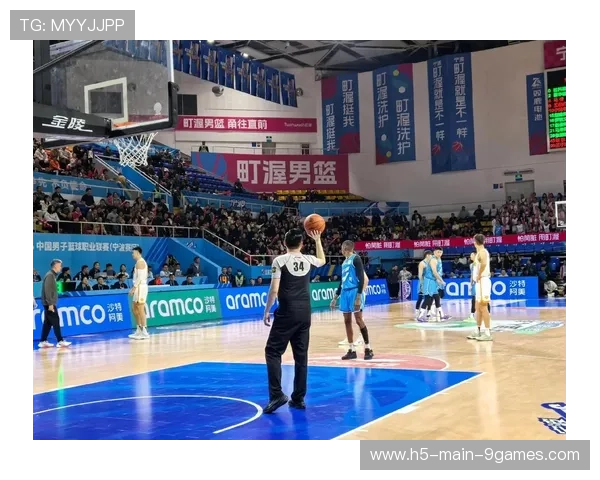 CBA赛场展现体育精神 球员赛后互致敬意，cba的标语